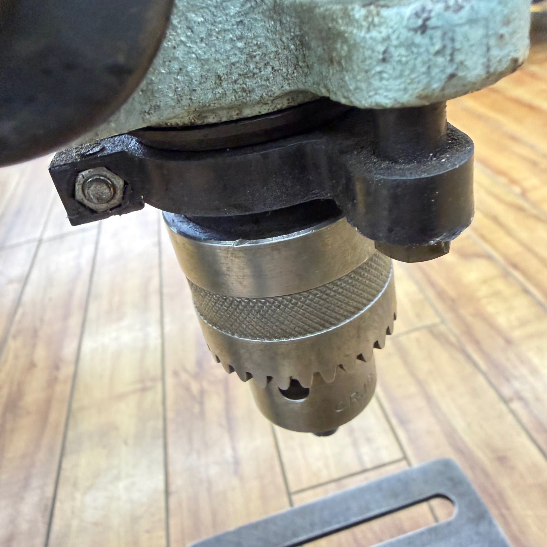 動作良好 100V 卓上ボール盤 5段変速 TB130 チャック回し付属【リライズ蓮田店】