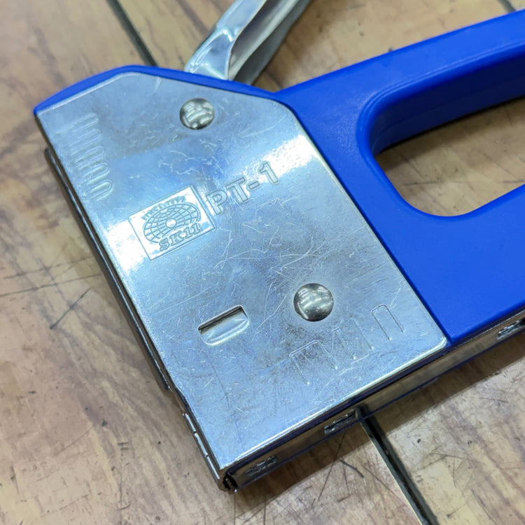 【コンパクト便】 パワフルハンドタッカー PT-1 【リライズ蓮田店】