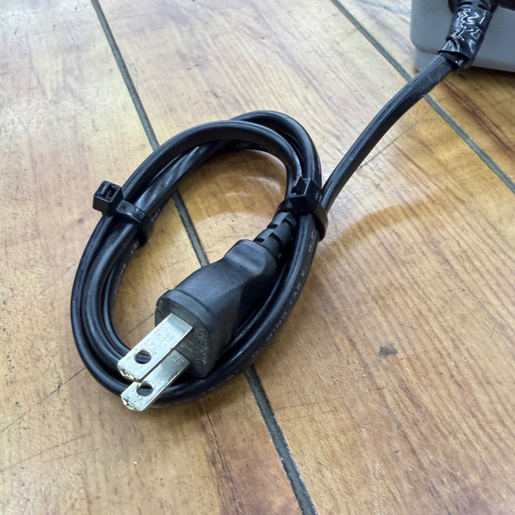 【コンパクト便】動作確認済み 7.2V-28.8V 急速充電器 EZ0L80 【リライズ蓮田店】