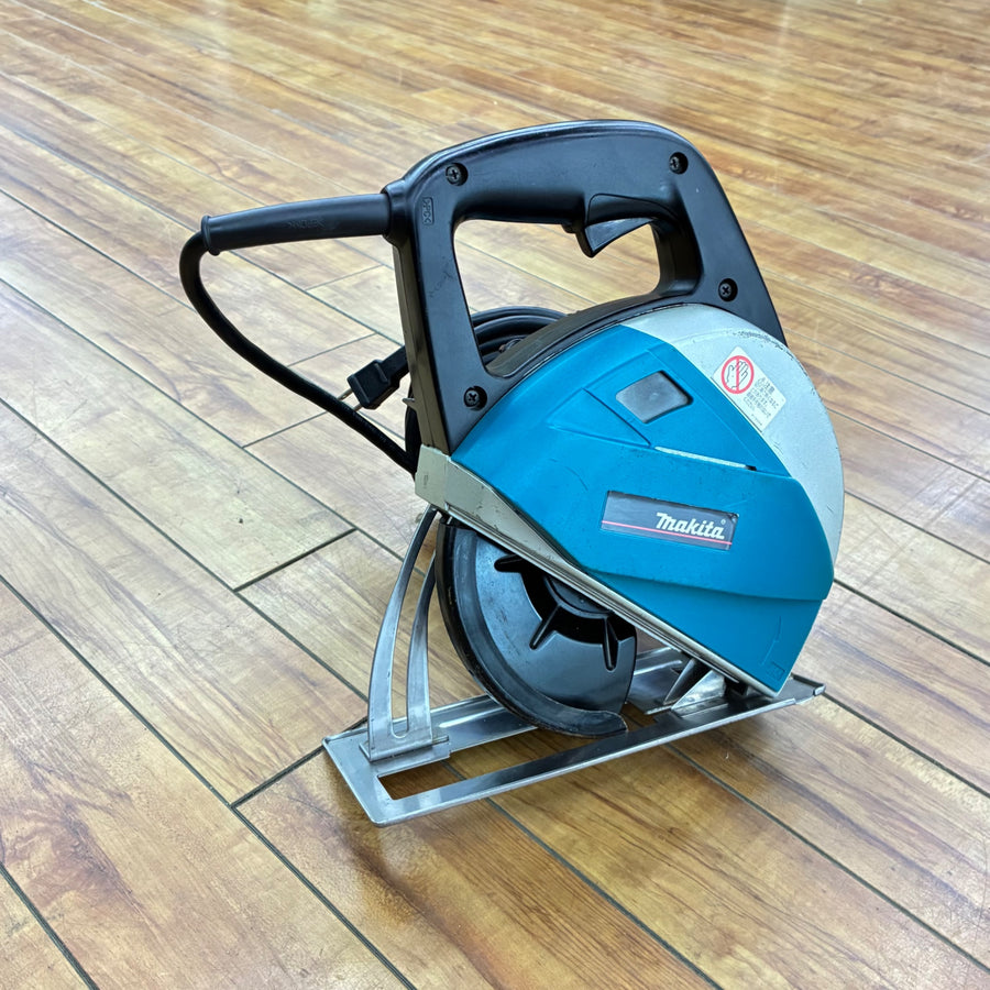 マキタ(makita) 185mm チップソーカッター 4130N 【蓮田店】