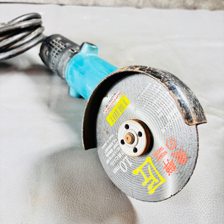 ◆マキタ(makita) 100mm ディスクグラインダー 9533BL 【越谷店】