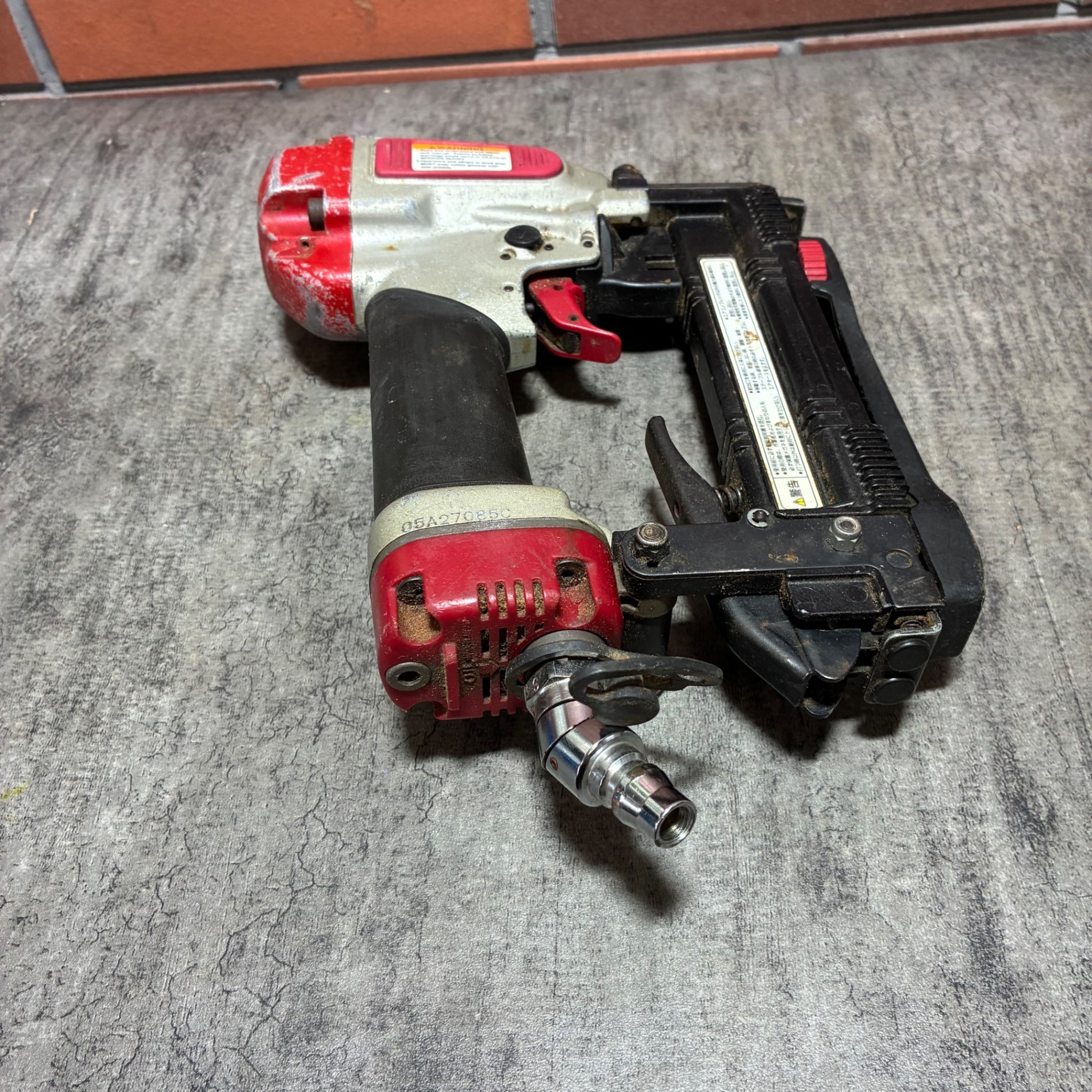 10mm 常圧エアタッカー TA-225/1025J 【市川行徳店】