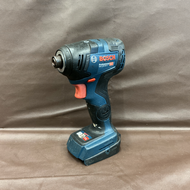 【ジャンク品・一応動きます】 ボッシュ BOSCH 18V インパクトドライバー GDR18V-200C 正逆切替不可 【越谷店】