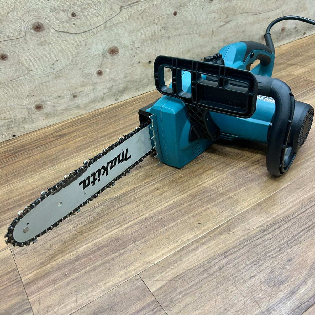 マキタ makita 電気チェンソー MUC3041 【船橋馬込店】