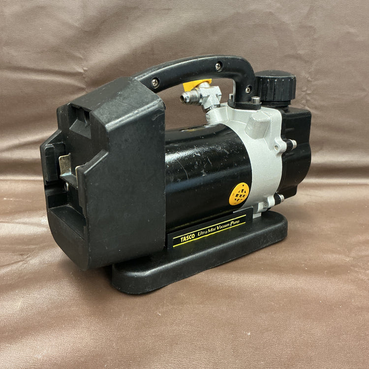 【中古・セット販売品】 タスコ(TASCO) 14.4V 真空ポンプ TA150MR バッテリ、充電器付き 【越谷店】