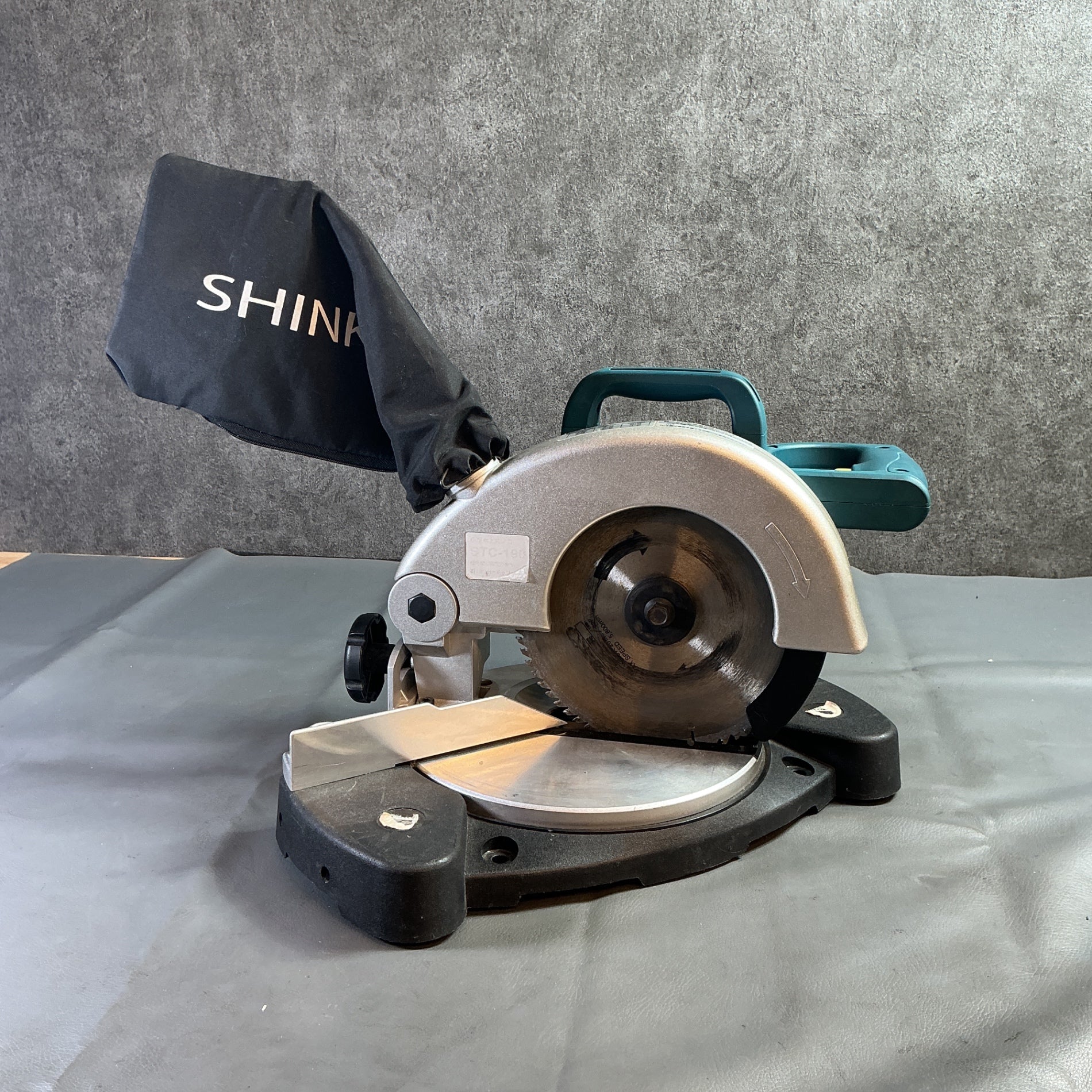 【中古】新興製作所(SHINKO) 卓上丸ノコ STC-190  【越谷店】