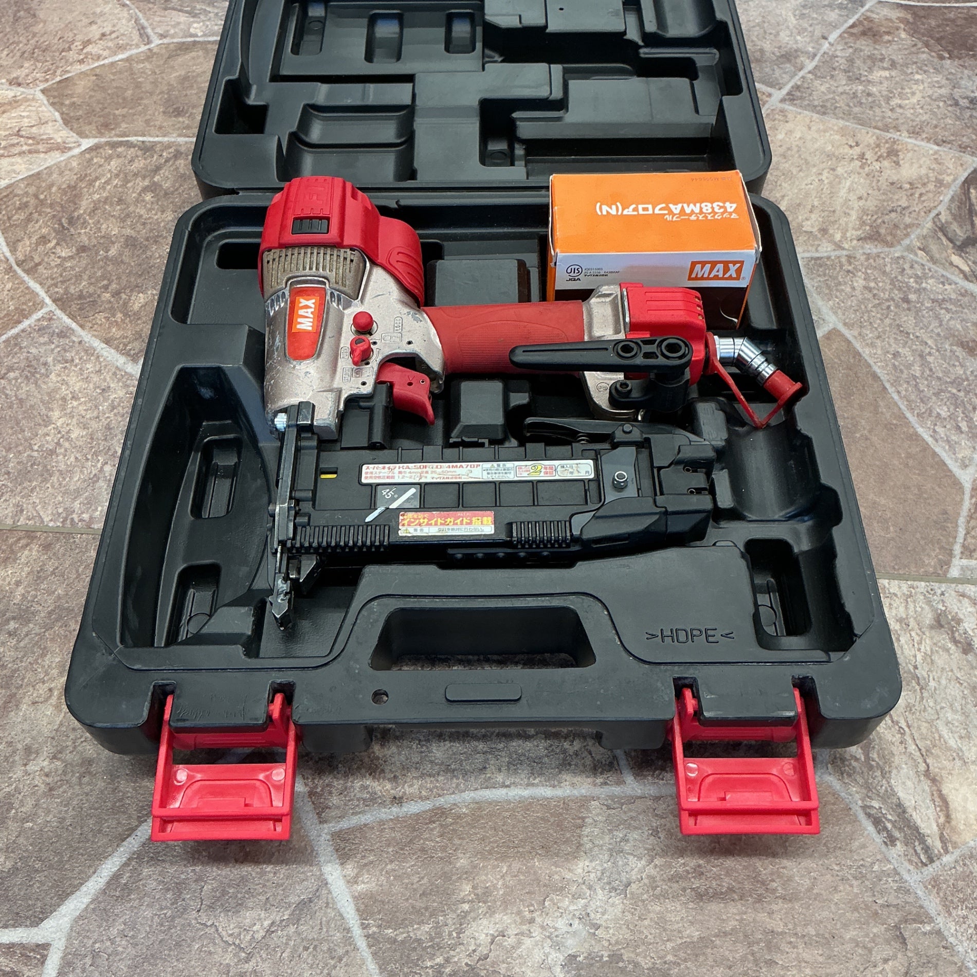【中古】マックス(MAX) 高圧フロアタッカ HA-50F1(D)/4MAフロア  【越谷店】