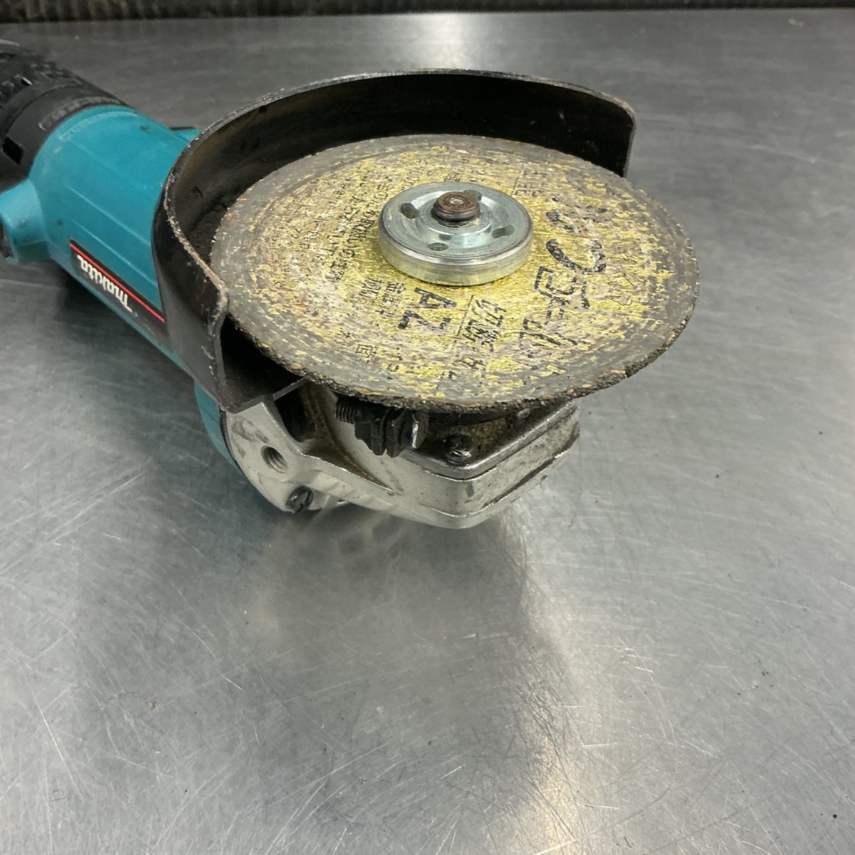 【中古】マキタ(makita) ディスクグラインダー 9533BLA  【越谷店】