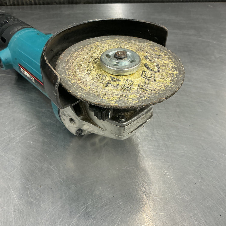 【中古】マキタ(makita) ディスクグラインダー 9533BLA  【越谷店】