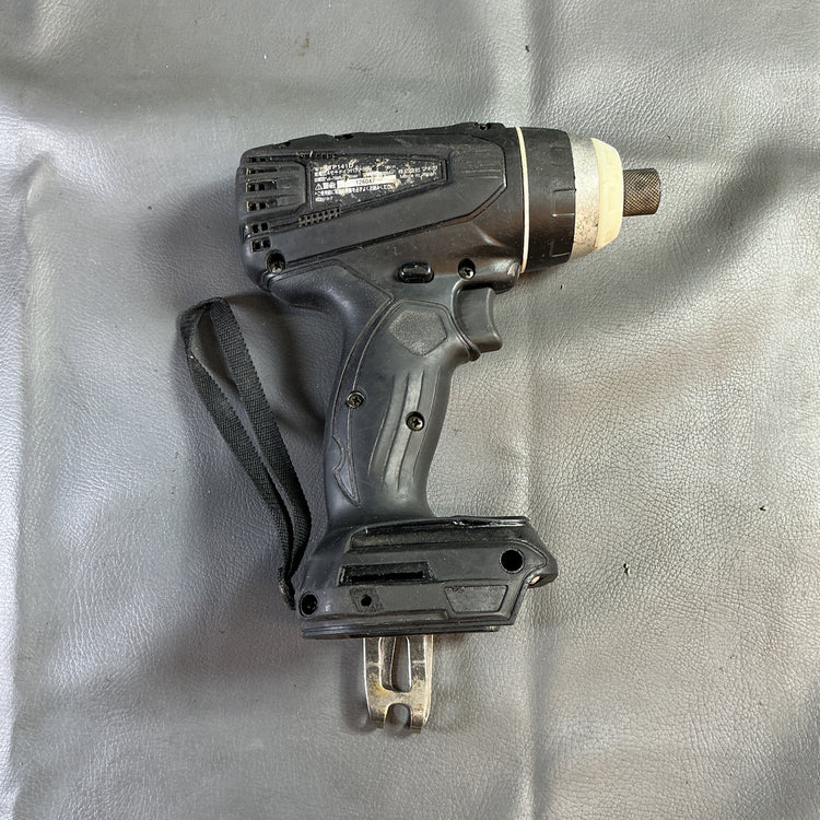 【中古】マキタ(makita) 充電式インパクトドライバー TP141DZB 本体のみ  【越谷店】