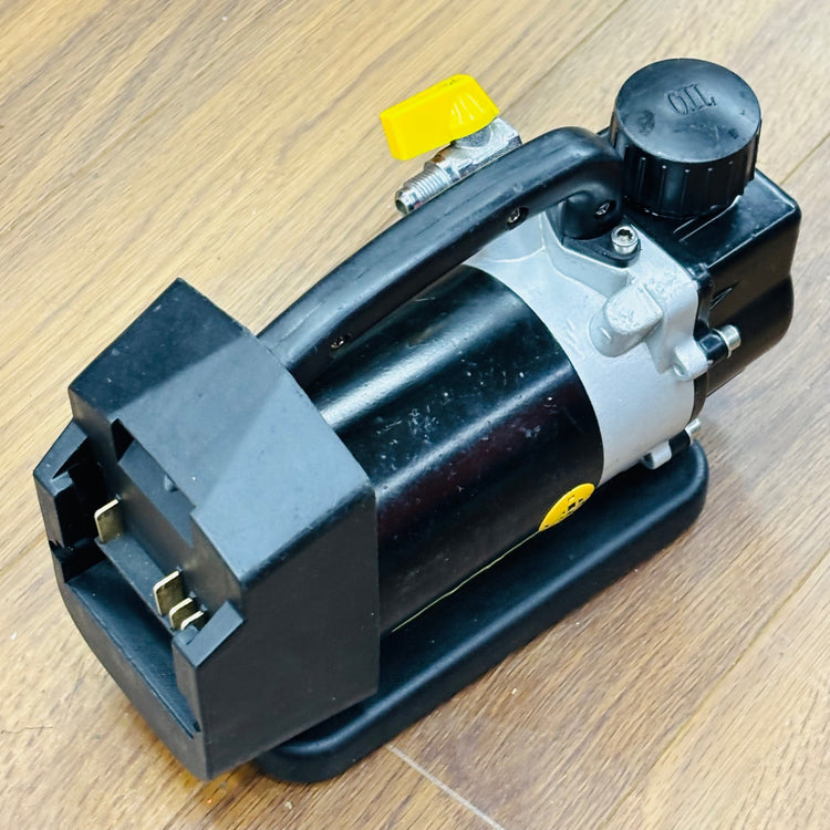 動作確認済  14.4V 充電式真空ポンプ TA150MR MAXバッテリ使用可 本体のみ【リライズ蓮田店】