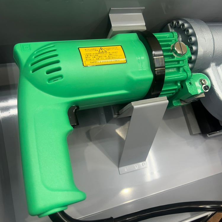 亀倉精機 電動油圧式 レスバリア ポートパンチャー RF-A3 【船橋馬込店】