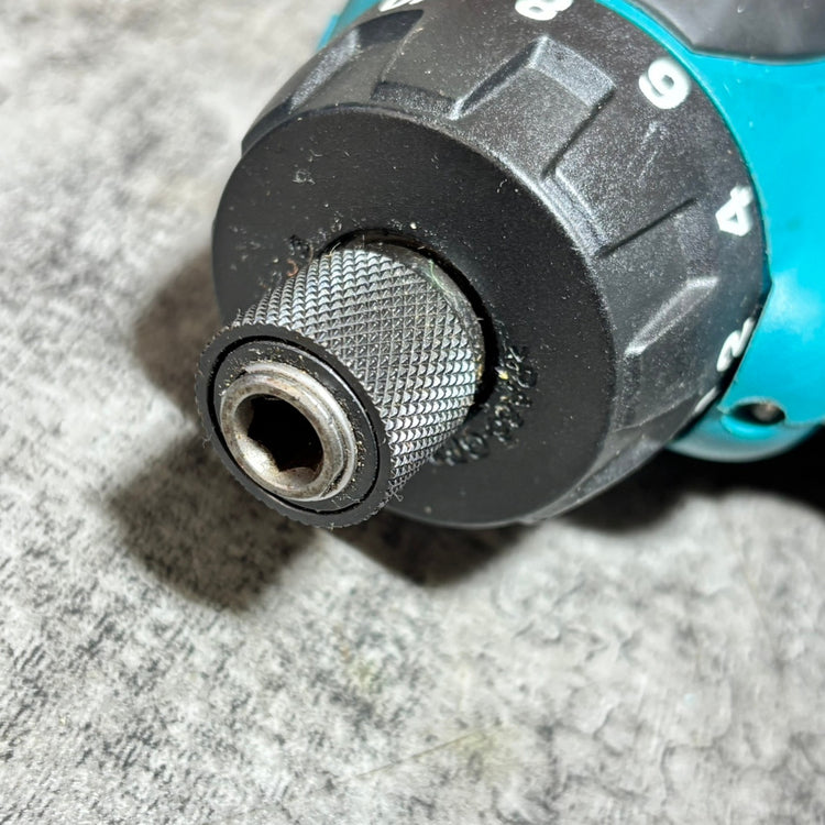 ◆マキタ(makita) 充電式ドライバドリル DF030DWX 【市川行徳店】