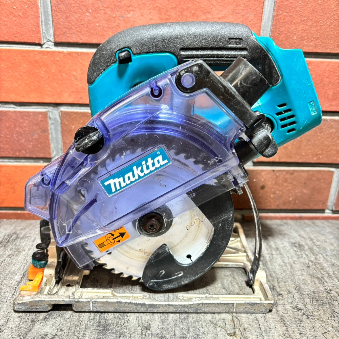 ◆マキタ(makita) コードレス防じん丸のこ KS521DZ 【市川行徳店】