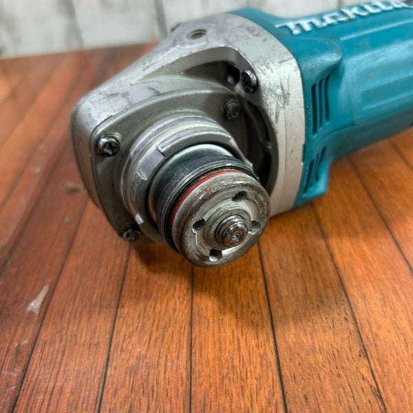 18V 100mm 充電式ディスクグラインダ GA404DZN 【野田愛宕店】