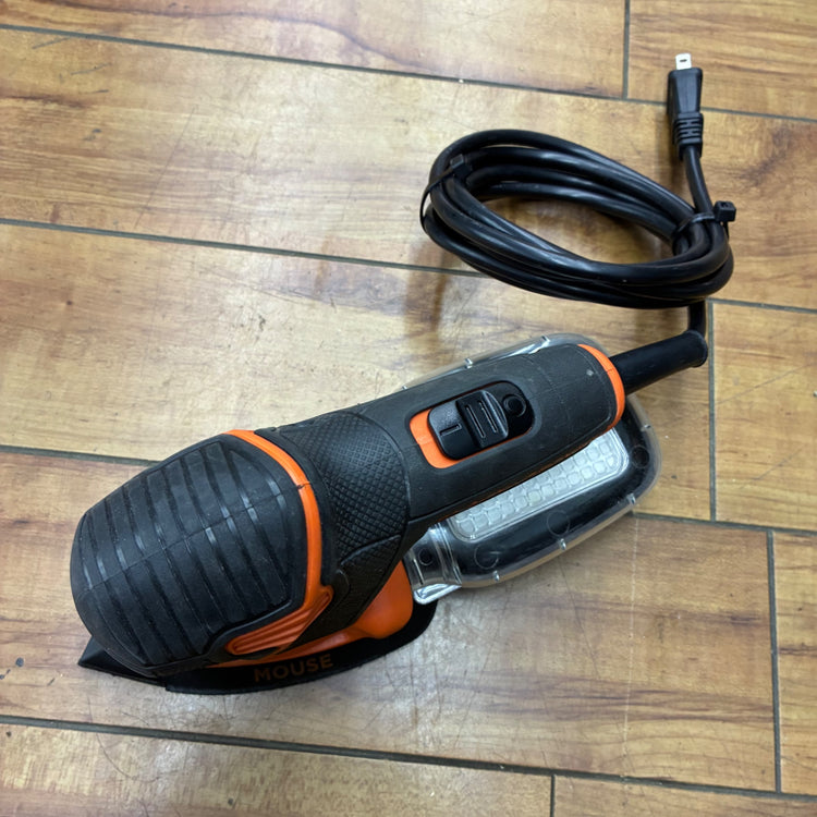 ◆ブラックアンドデッカー(BLACK&DECKER) KA2000 高集塵マウスサンダー 【蓮田店】