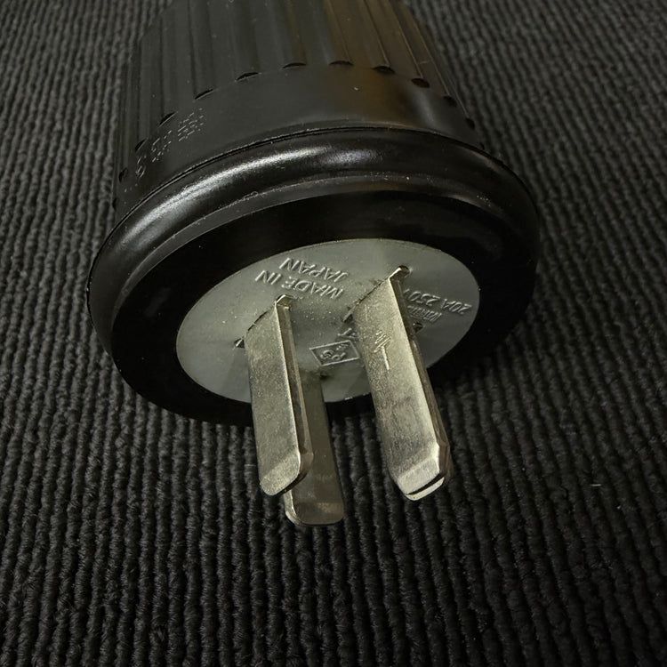 美品 20A/250V 防水ゴムキャップ WF7420K WA3429K オスメスセット 【リライズ蓮田店】