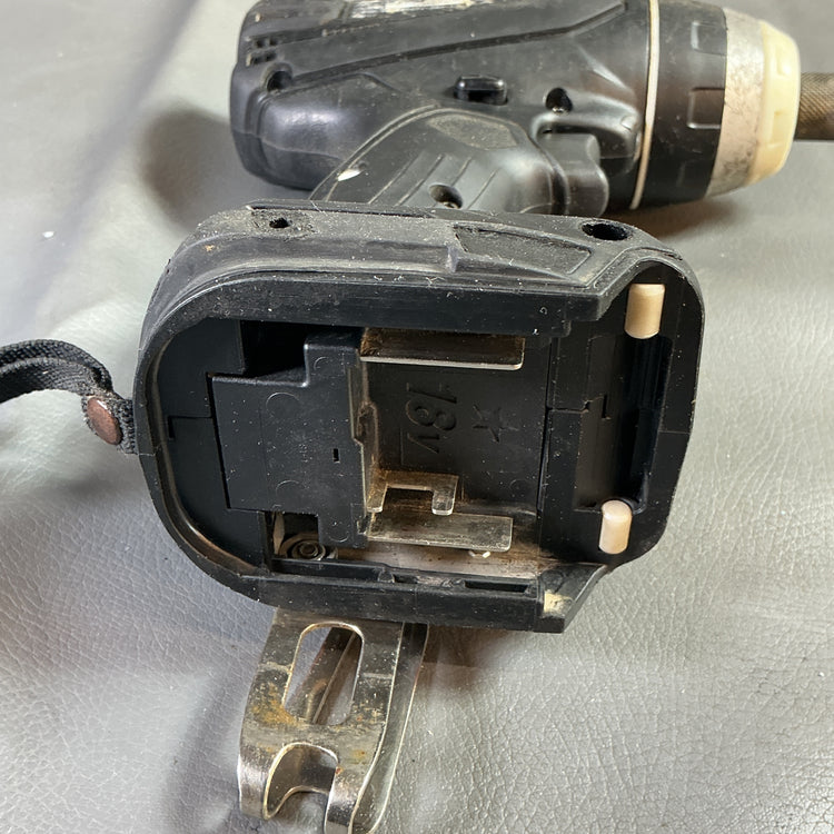 【中古】マキタ(makita) 充電式インパクトドライバー TP141DZB 本体のみ  【越谷店】