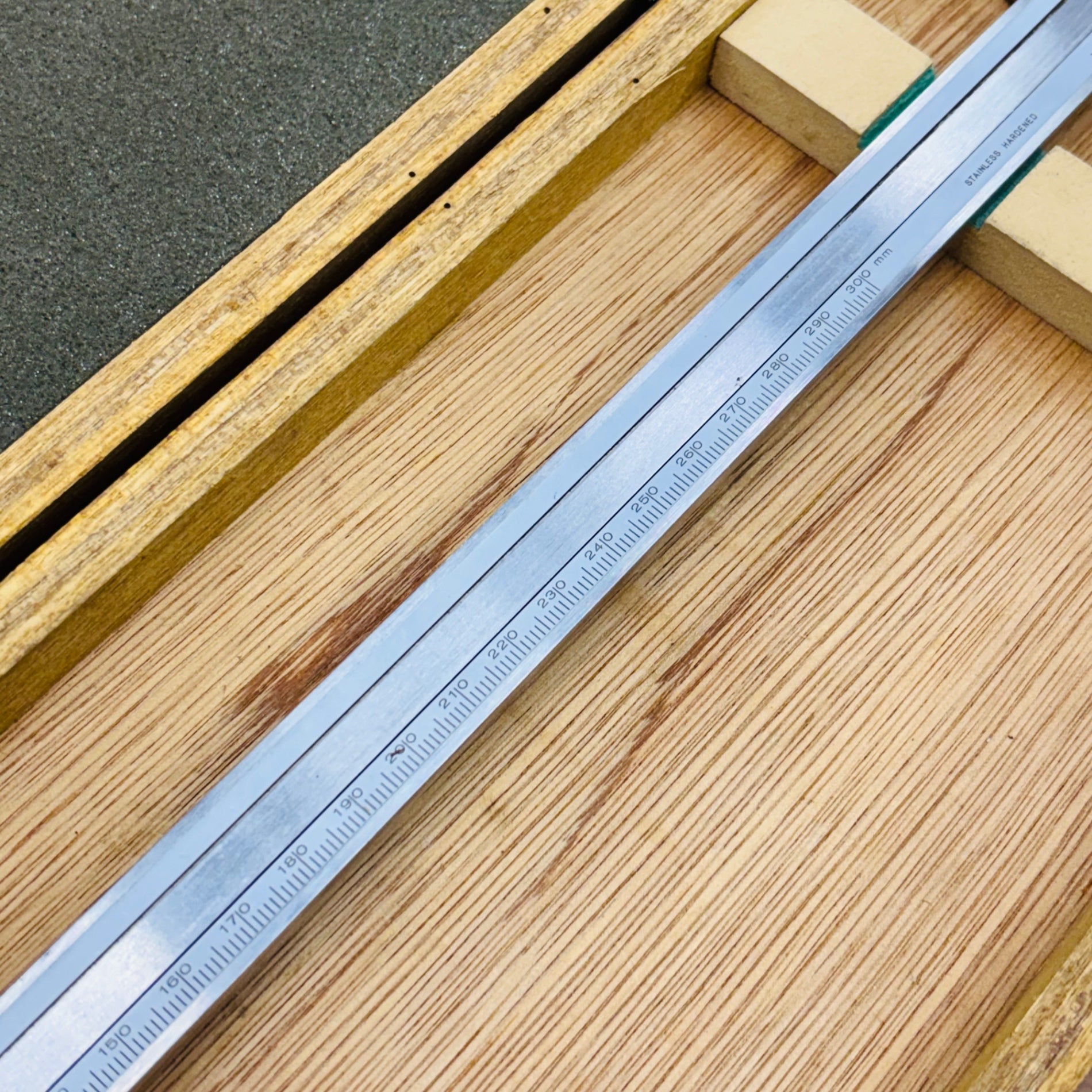 300mm ダイヤルノギス 500-153 【蓮田店】