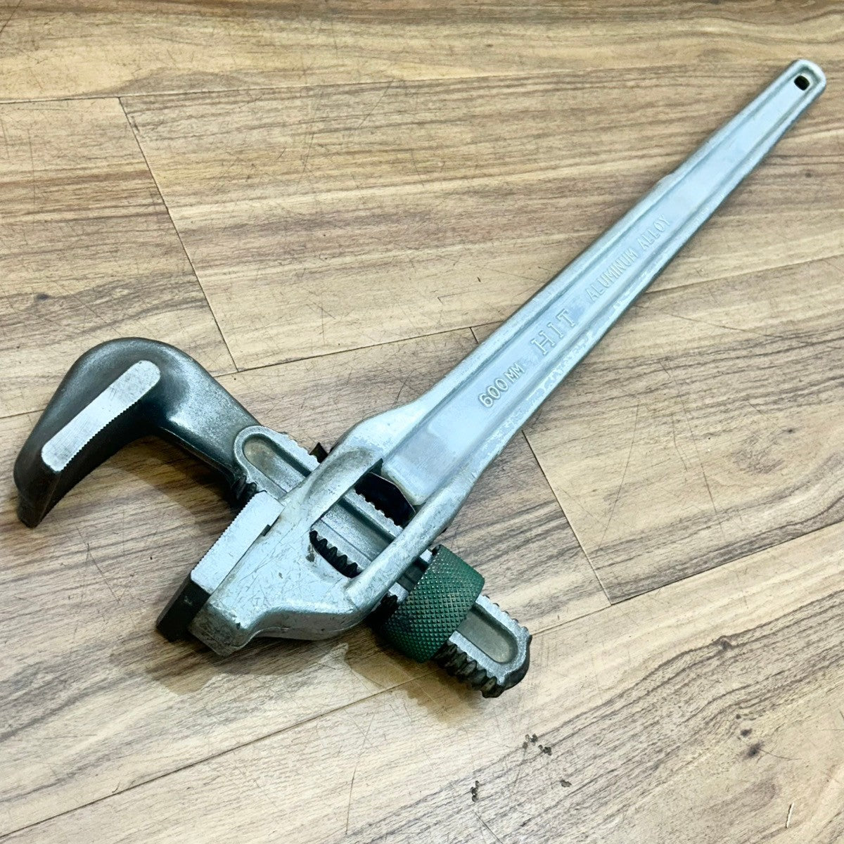 HIT アルミ縦型パイプレンチ 600mm 【船橋馬込店】