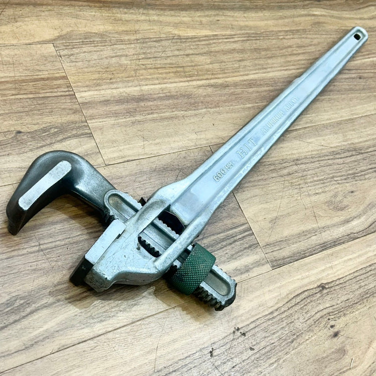 HIT アルミ縦型パイプレンチ 600mm 【船橋馬込店】