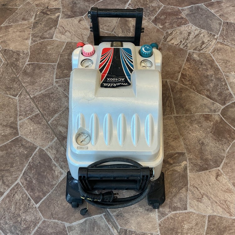 【中古】 マキタ(makita) エアコンプレッサー AC400XW 【越谷店】