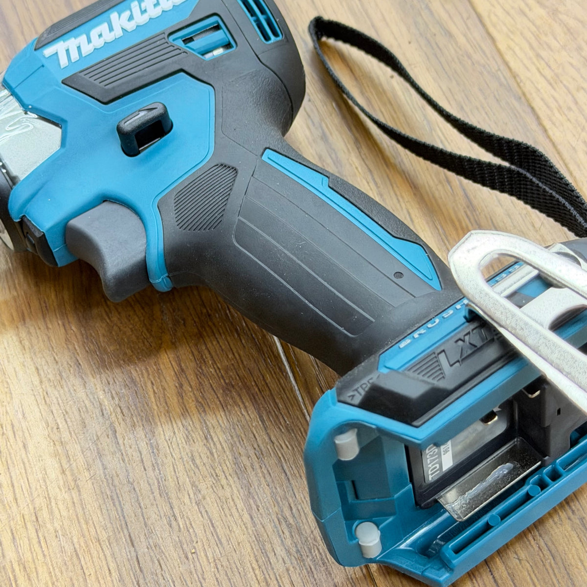 未使用品 18V 充電式インパクトドライバー TD173DZ 【リライズ蓮田店】