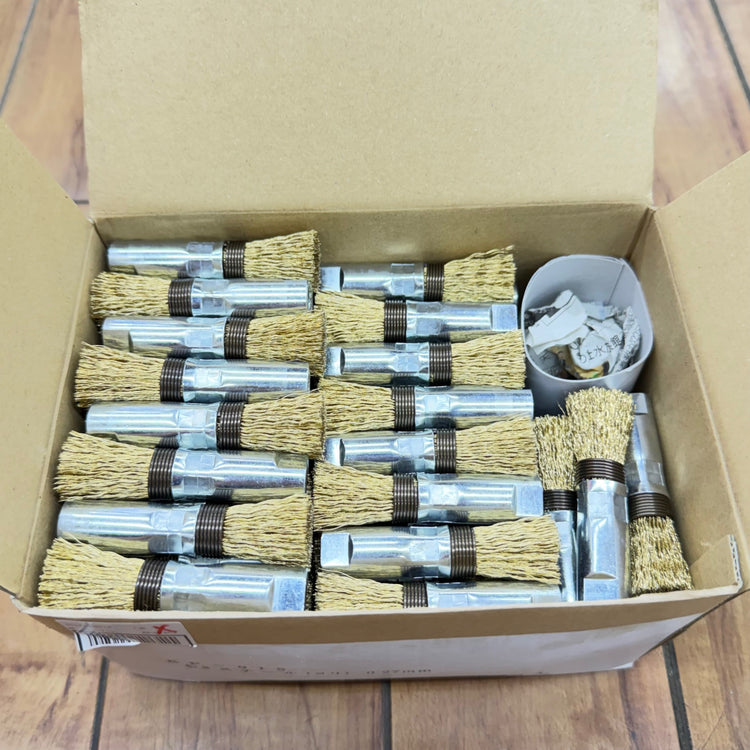 未使用品 内ネジ筒型ワイヤーブラシ15mm EP-015 C2 100個入り【リライズ蓮田店】