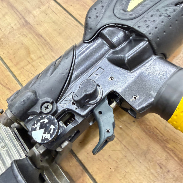 動作良好 4mm 高圧エアネジ打ち機 WF4H2 【リライズ蓮田店】