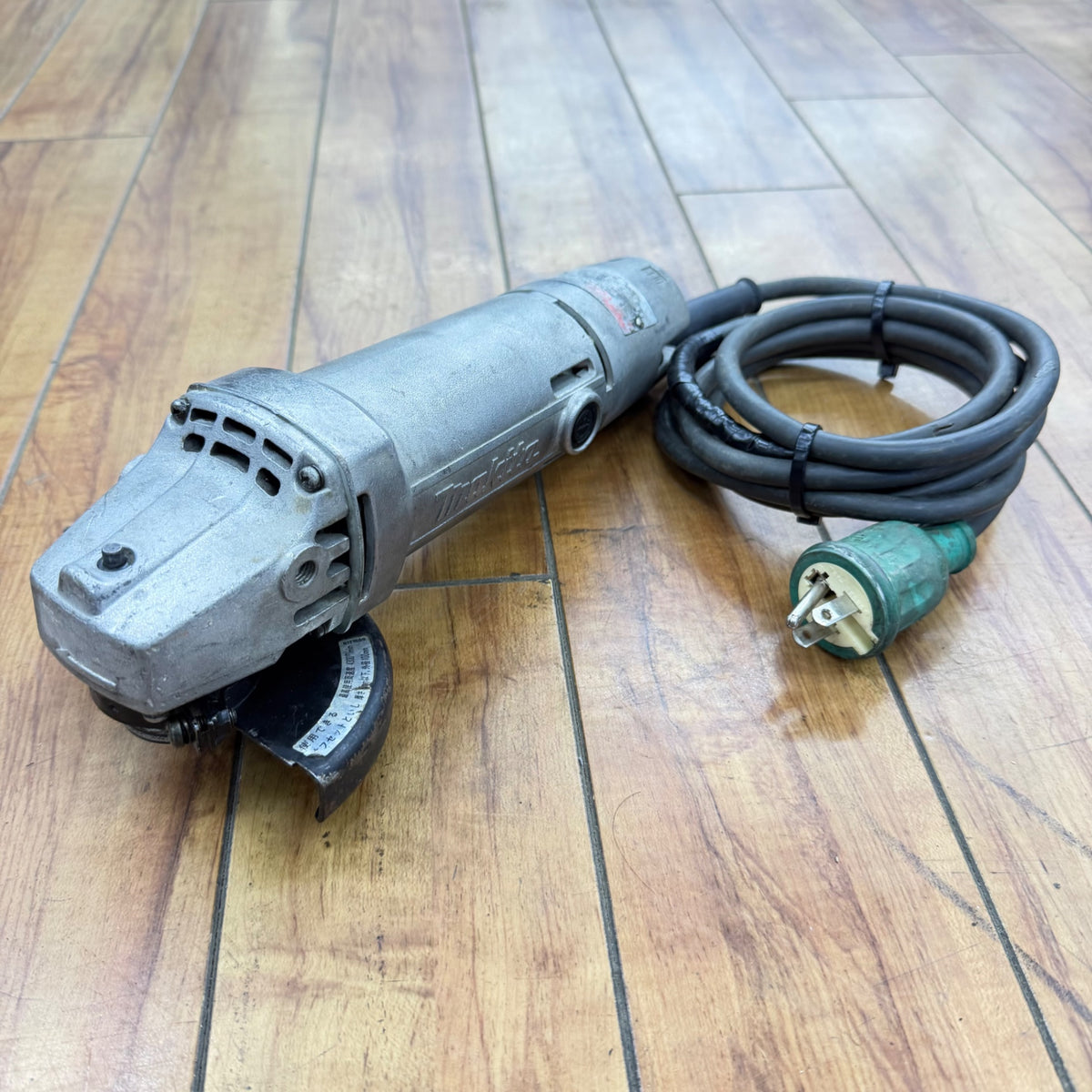回転動作良好 100mm ディスクグラインダ 9500N 【リライズ蓮田店】