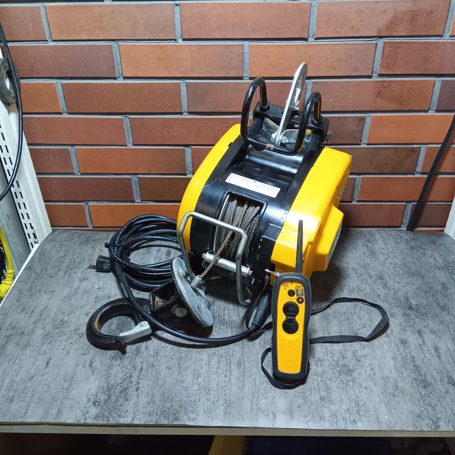 ウインチ(リモコンタイプ) WIM-126RC 【市川行徳店】
