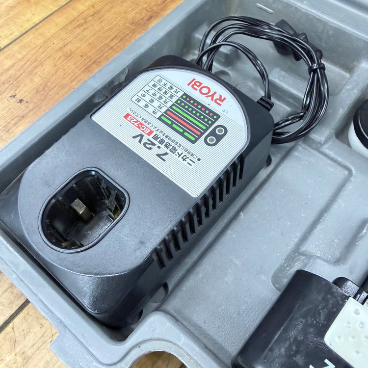 7.2V 充電式タイルパッチ BTP-722 【リライズ蓮田店】