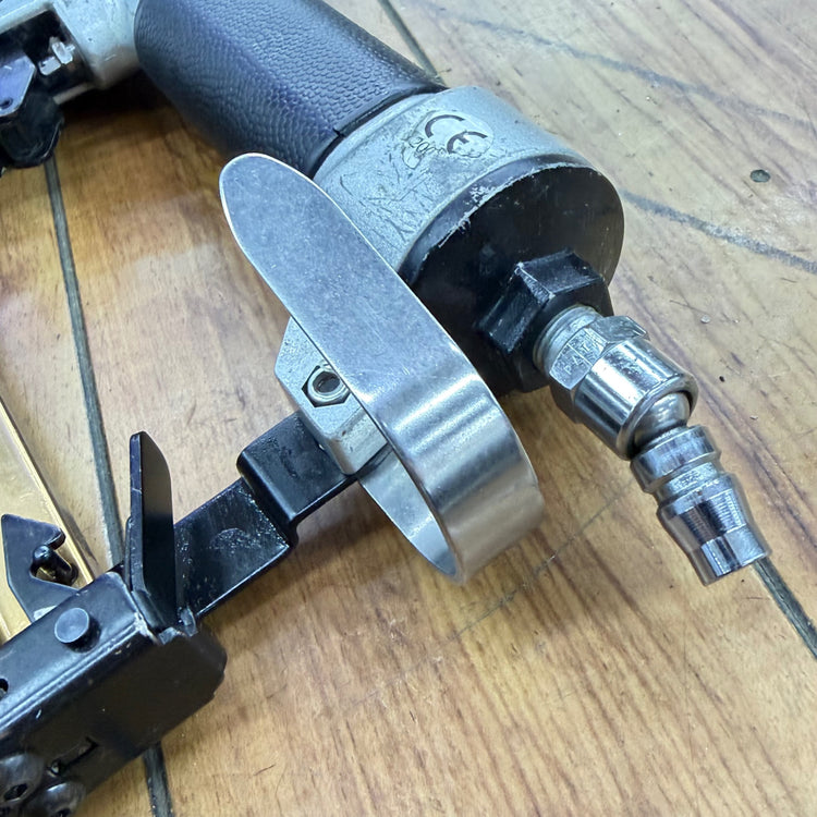 エア漏れなく打ち込み動作良好 常圧4mm エアタッカー 425AC 【リライズ蓮田店】