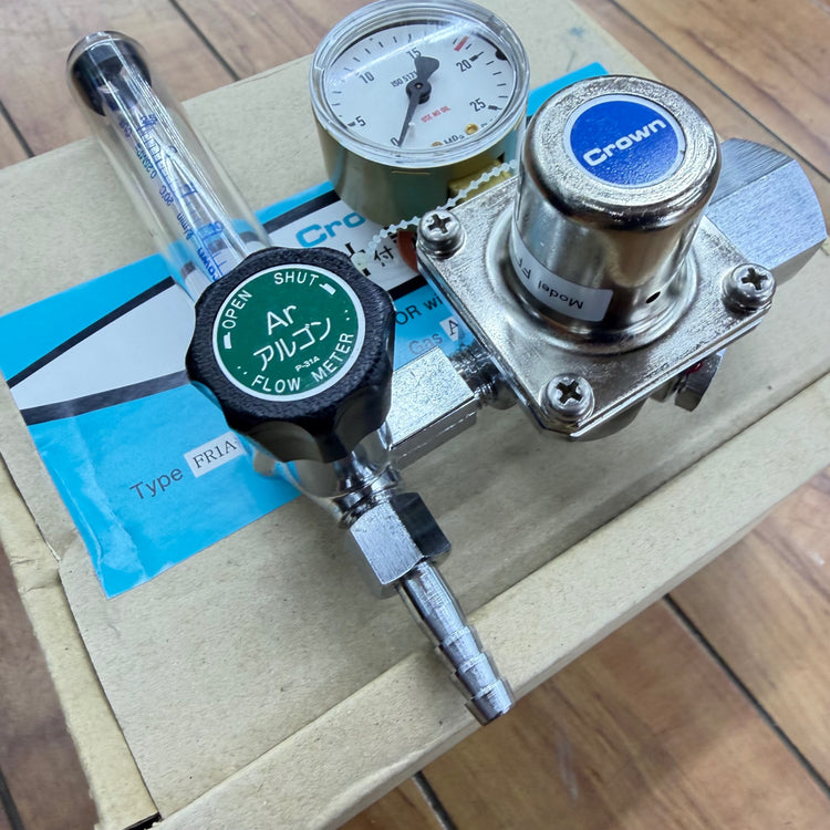 美品 流量計付無変動型圧力調整器 アルゴン用 FR1A-3-5A25-2RFH85-F25 【リライズ蓮田店】