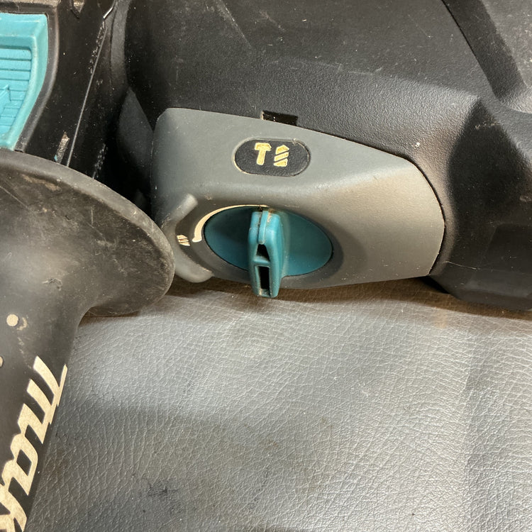 【中古】マキタ(makita) ハンマードリル HR2601F  【越谷店】