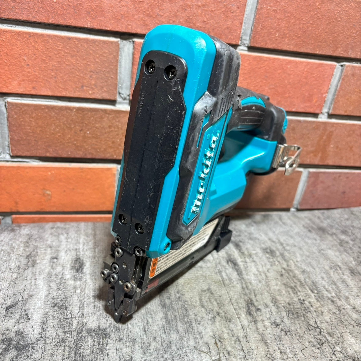 ◆マキタ(makita) コードレスピンネイラ PT354DZK 【市川行徳店】