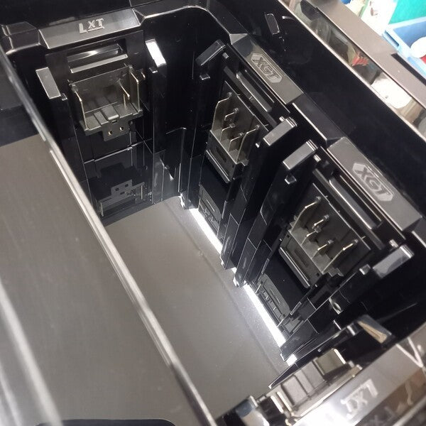 充電式保冷温庫 CW006GZ② 【野田愛宕店】
