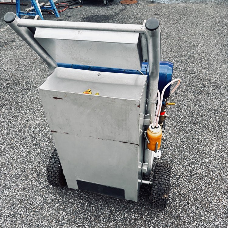 ※店舗引取限定　GRACO　ウレタン用リアクター　電動式フォーム用軽量混合装置 E-20 【越谷店】