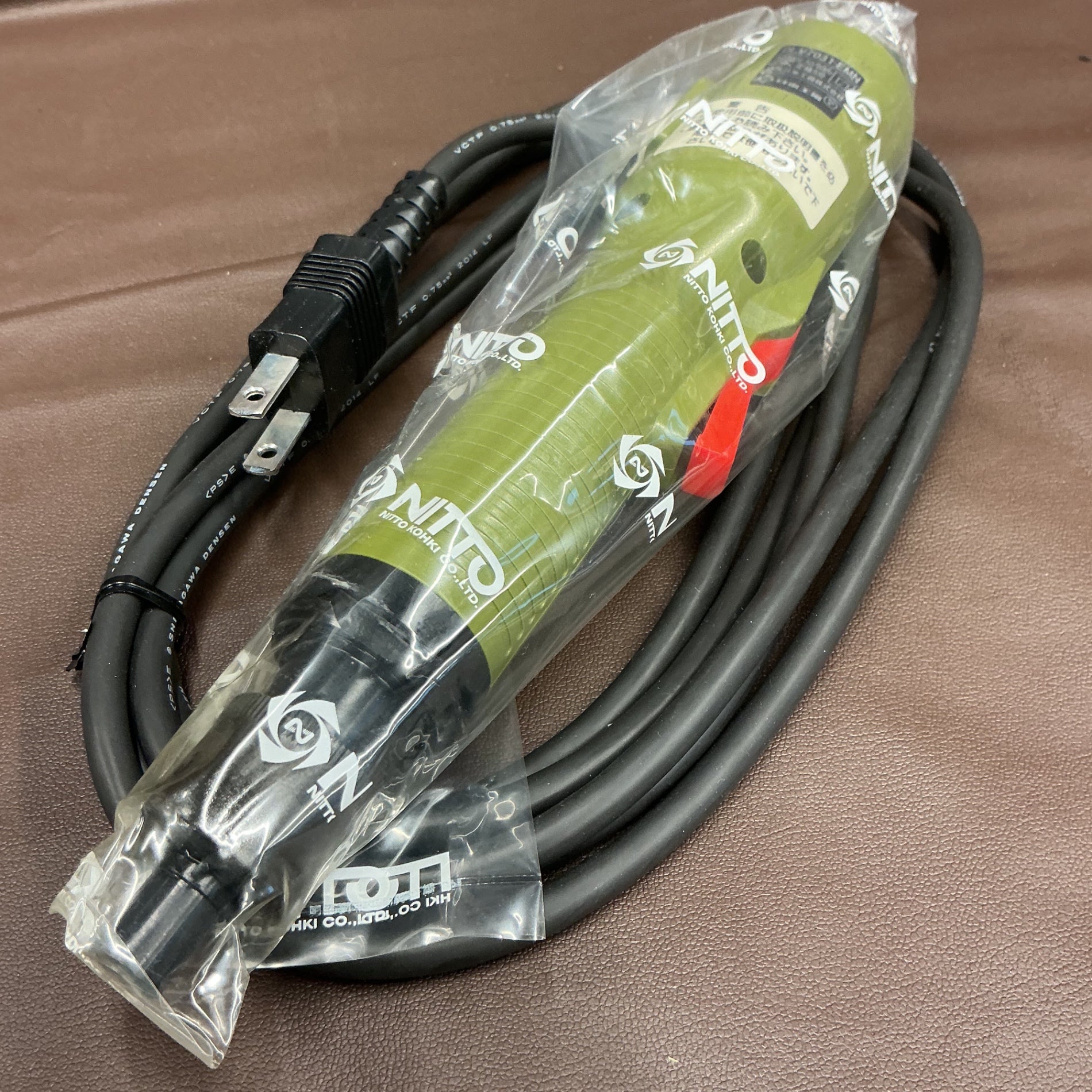 【未使用】 日東工器 デルボ 小ねじ用電動ドライバ DLV7031-EMN 工業用ドライバー トルク調整機構搭載 最大1N・m 【越谷店】