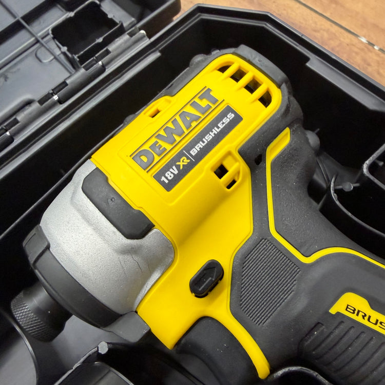 極美品 18V コードレスインパクトドライバー DCF809N ケース ベルトフック付属【リライズ蓮田店】