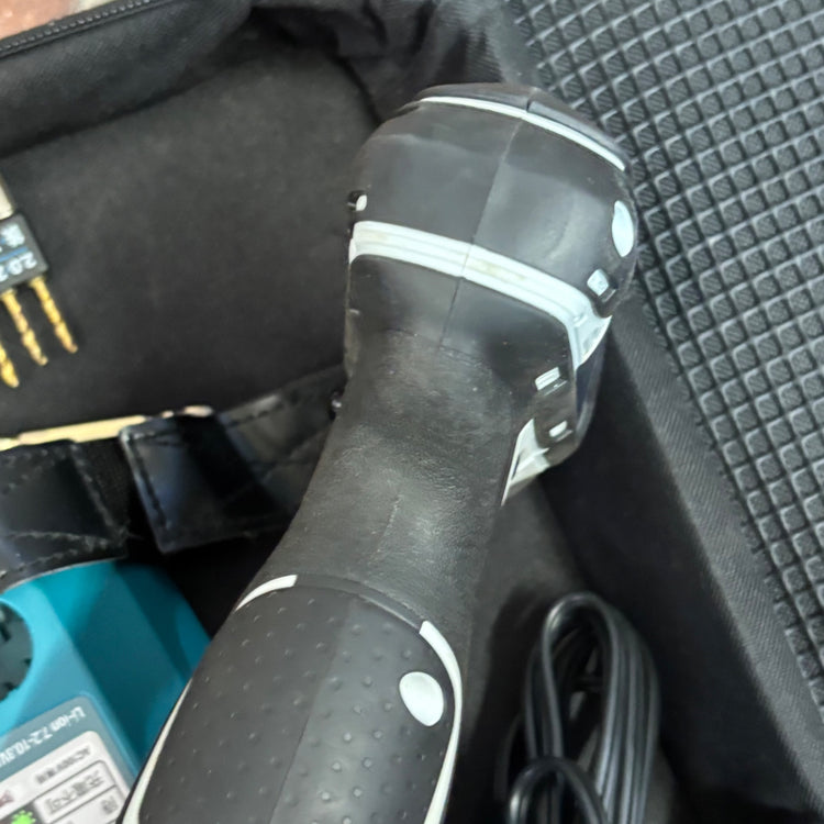 10.8V 充電式インパクトドライバー TD090D バッテリ1個・充電器セット 【リライズ市川行徳店】