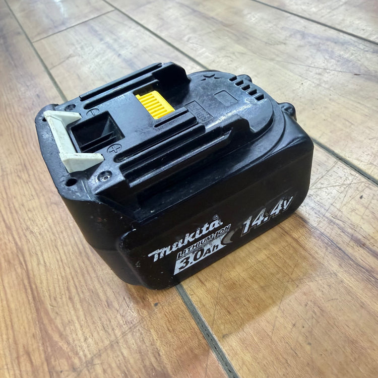 マキタ(makita) 14.4V 充電式ドライバドリル DF470DZB 本体のみ 【蓮田店】