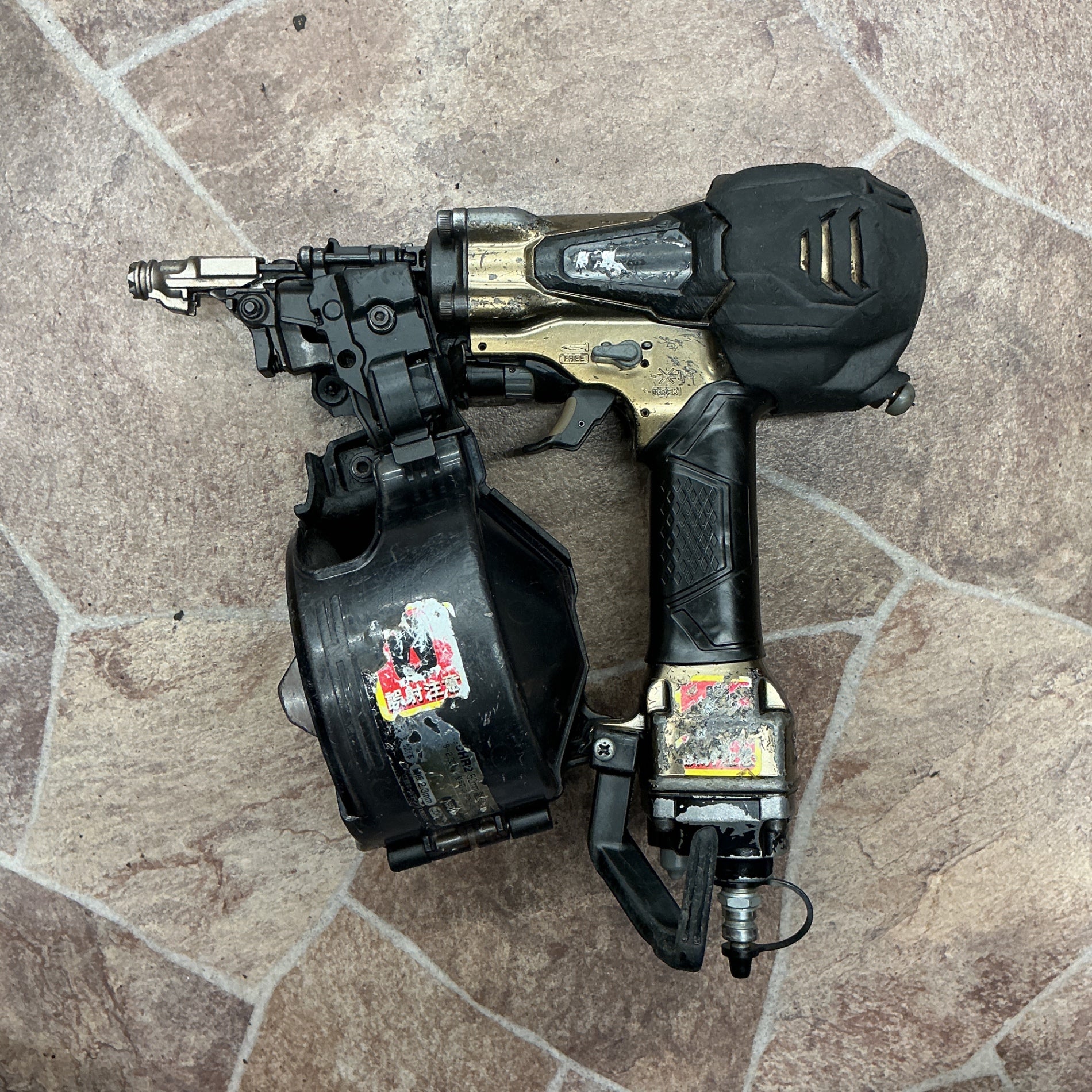 【中古・使用感あり・動作OK！】 ハイコーキ HiKOKI 50mm 高圧エア釘打ち機 NV50HR2(S) 強弱切替機構付き 本体のみ 【越谷店】