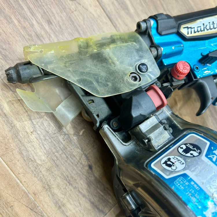 マキタ (makita) 高圧 50mm エアー釘打ち機 AN513HM 【中古】【船橋馬込店】