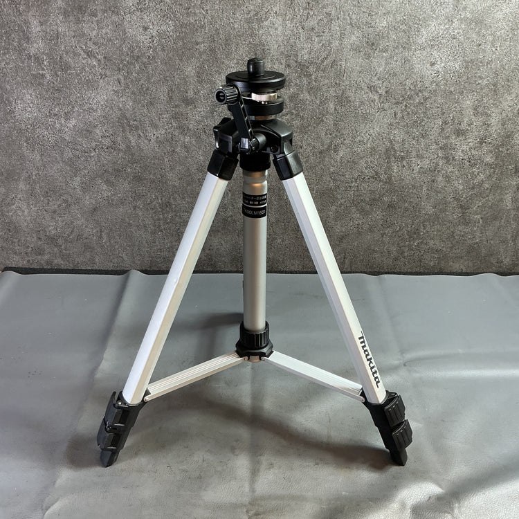 【中古】マキタ(makita) エレベータ三脚 434~1,174mm TK00LM1501  【越谷店】