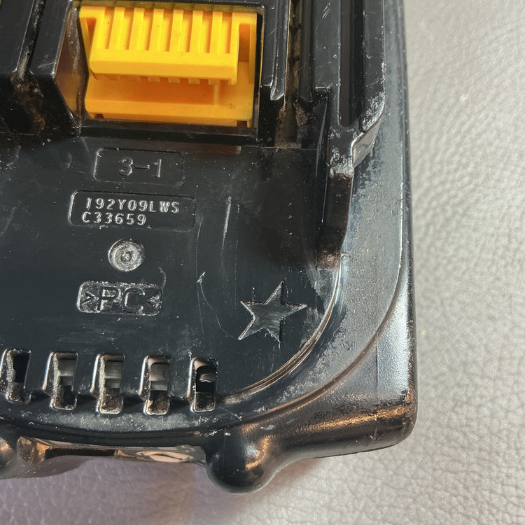 【中古】マキタ(makita) リチウムイオンバッテリー 18V/6.0Ah BL1860B  【越谷店】