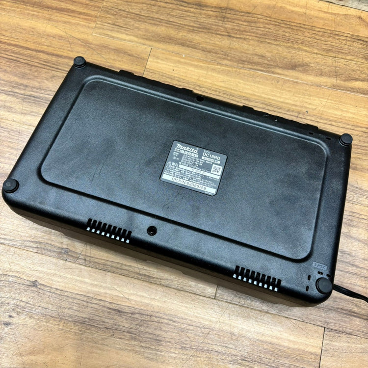 ◆マキタ(makita) 2口急速充電器 DC18RD 【船橋馬込店】