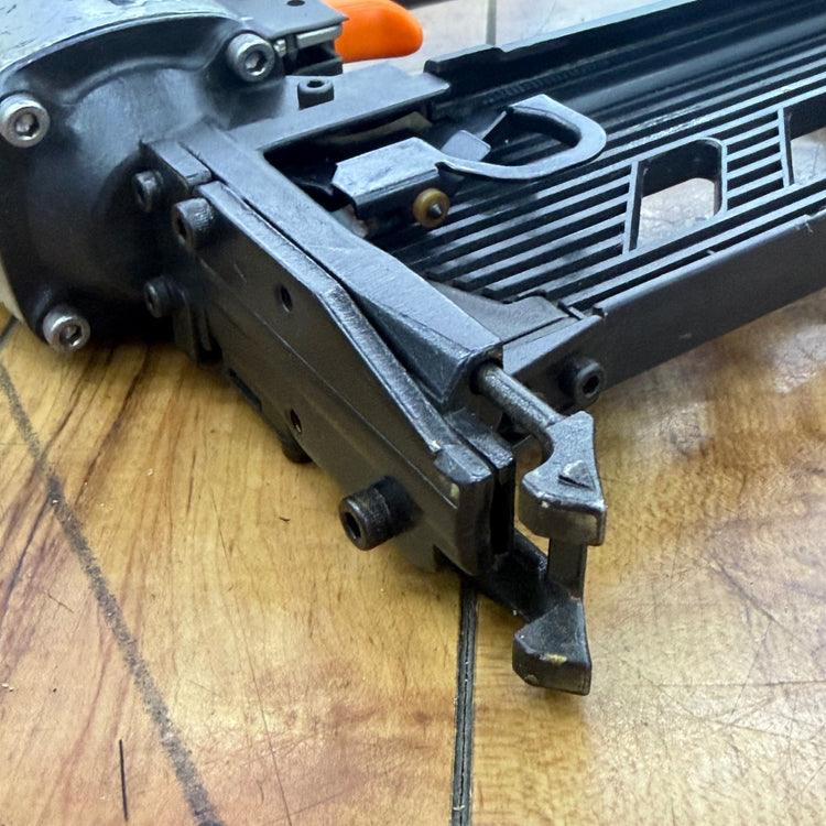 動作確認済み 幅9mm 常圧フロア用タッカ TA-557A/957T 【リライズ蓮田店】