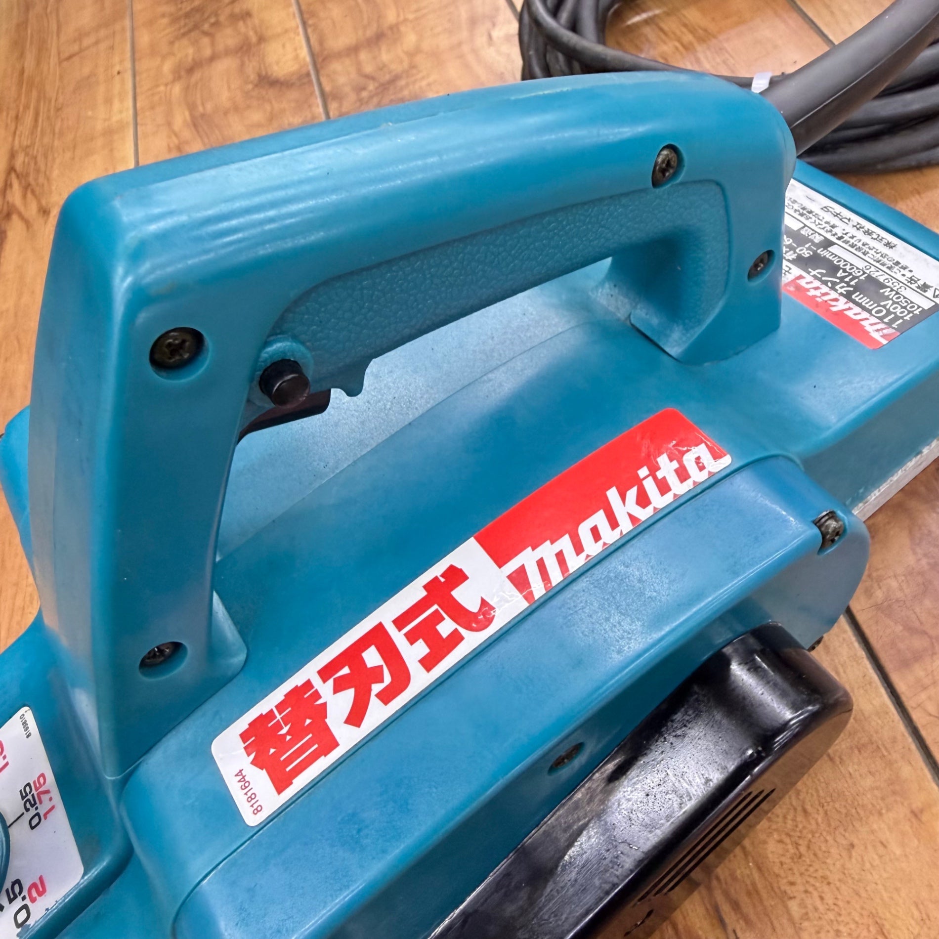 美品 110mm 電動カンナ 替え刃式 1911Ｂ 【リライズ蓮田店】