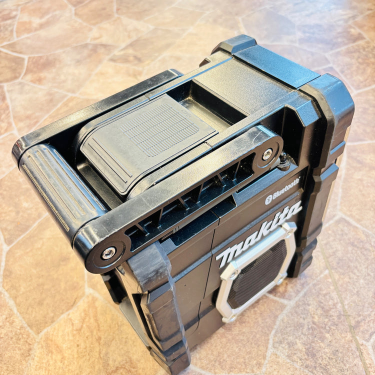 ◆マキタ(makita) コードレスラジオ MR108B 【越谷店】